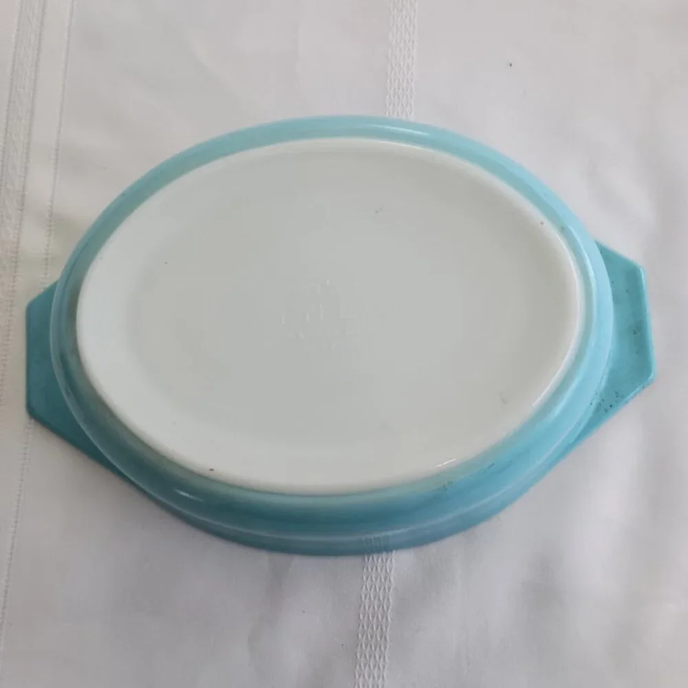 Vintage PYREX Oval Casserole Dish Blue No. 043, 1 1/2 Quart, No Lid, Made in USA